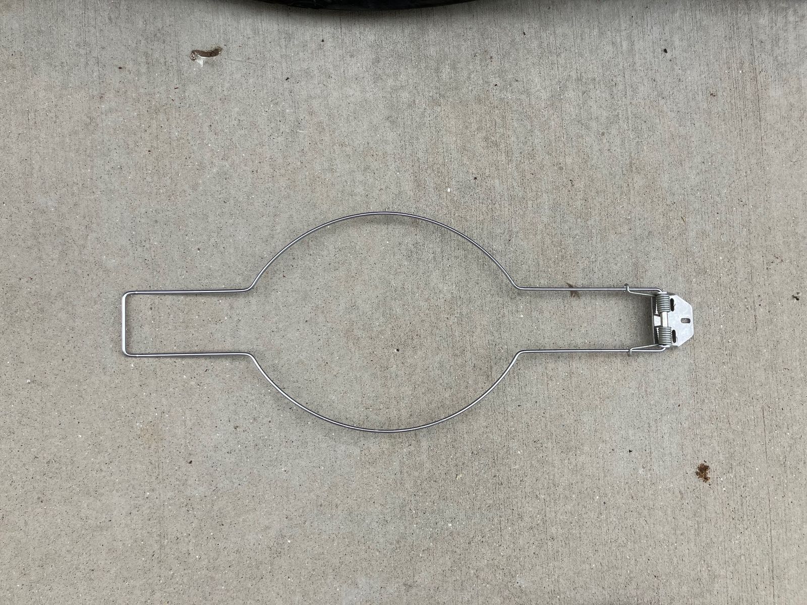 Spring Loaded Cowboy Hat Saver