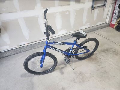 Huffy Rock-it 20" kids' bike