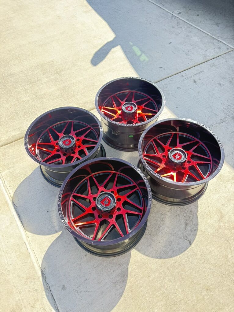 Ford F350 Gear OffRoad Rims 20-12” like new
