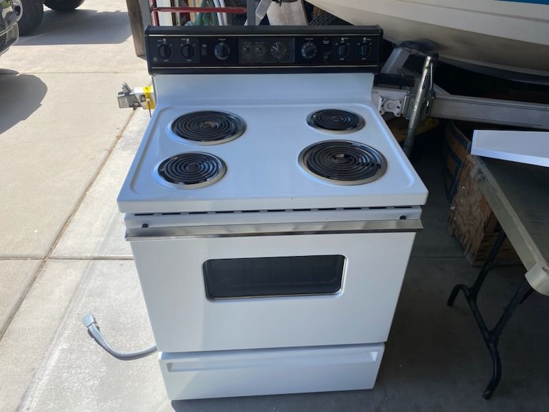 32 year old oven