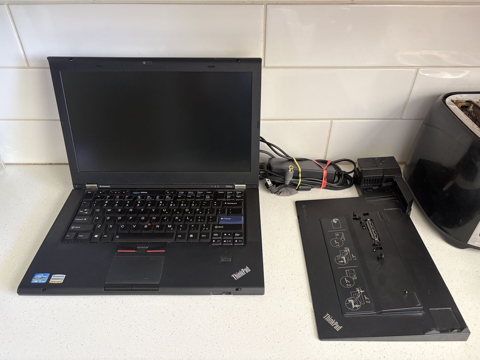 Lenovo ThinkPad T420s i5 8GB RAM SSD 2TB Windows 10 Pro + Dock + Charger