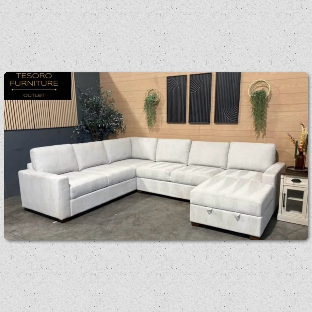 THOMASVILLE GLENN SECTIONAL WITH STORAGE