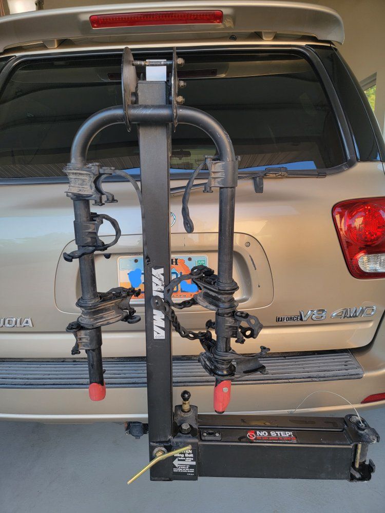 Yakima Hitch-Mounted 4-Bike Rack - Full Swing Access