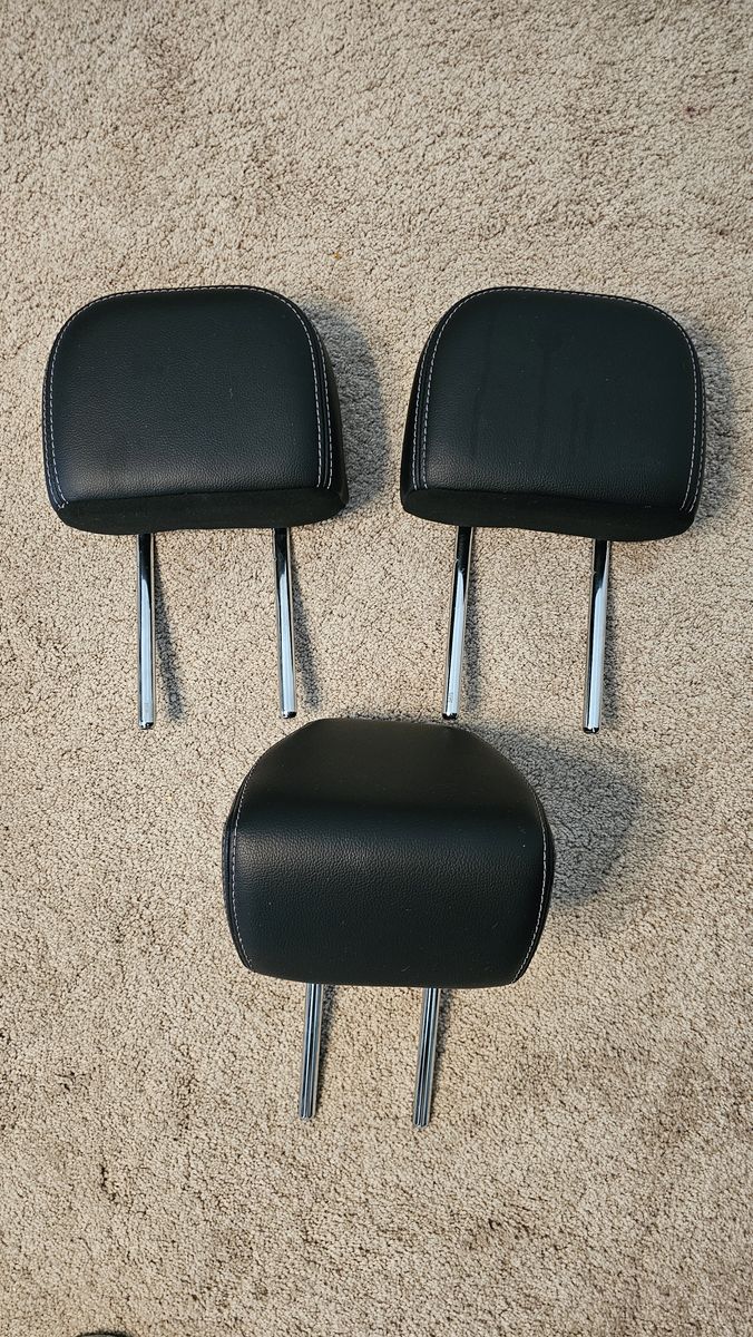 20 21 22 Ford Escape Headrest 2nd Row Rear Head Rest Set Black