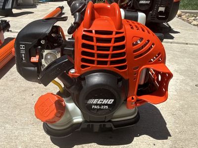 ECHO PAS-225 Gas Power Head Trimmer/Edger - Red & Black, Excellent Condition