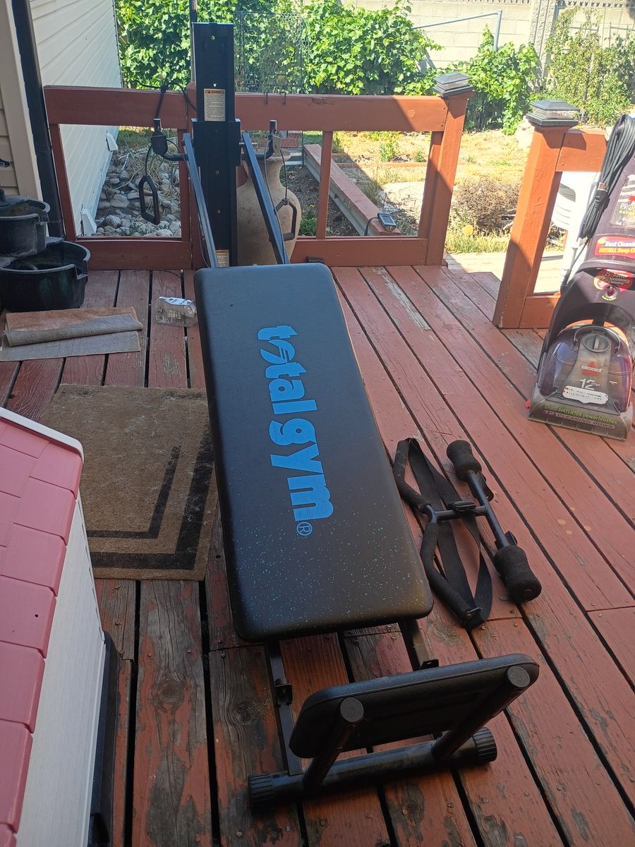 Total Gym Foldable Home Gym Exercise Machine with Attachments