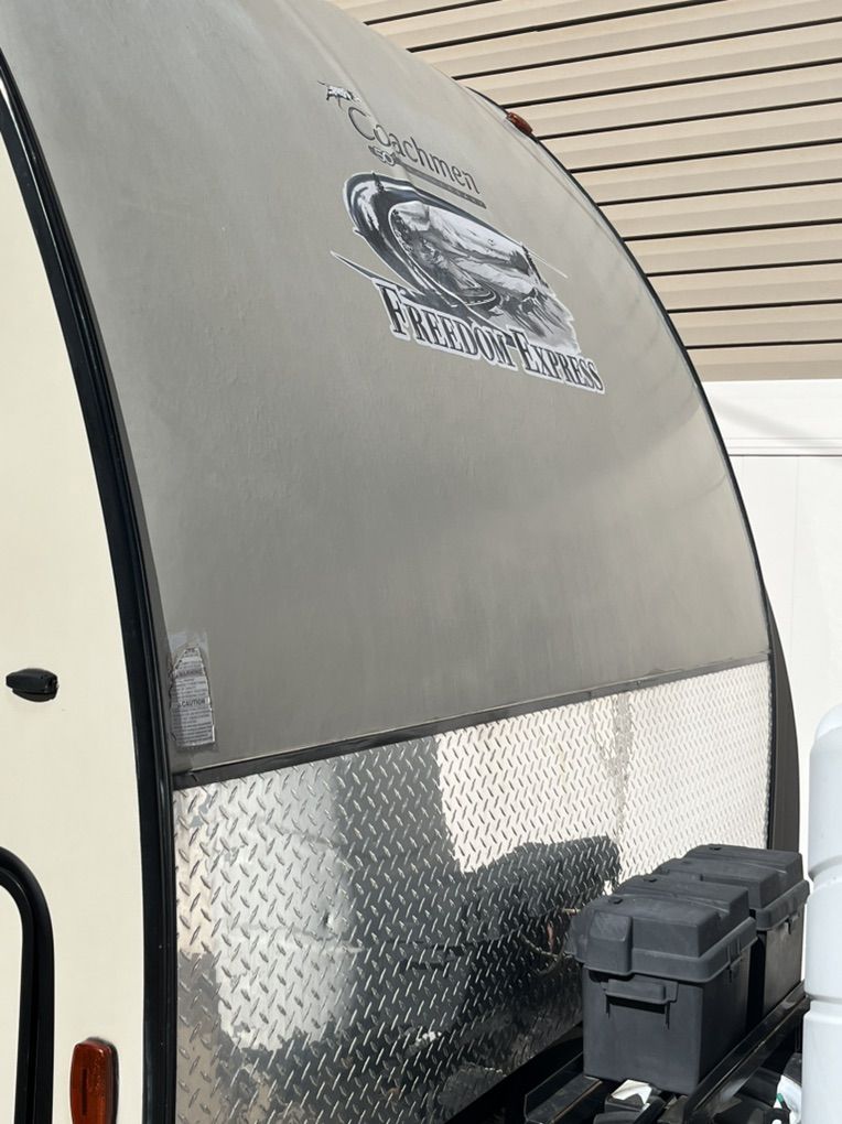 2014 Coachmen Freedome Express 246RKS