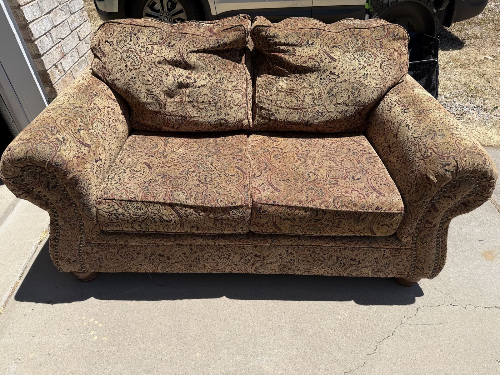 Nice Love Seat