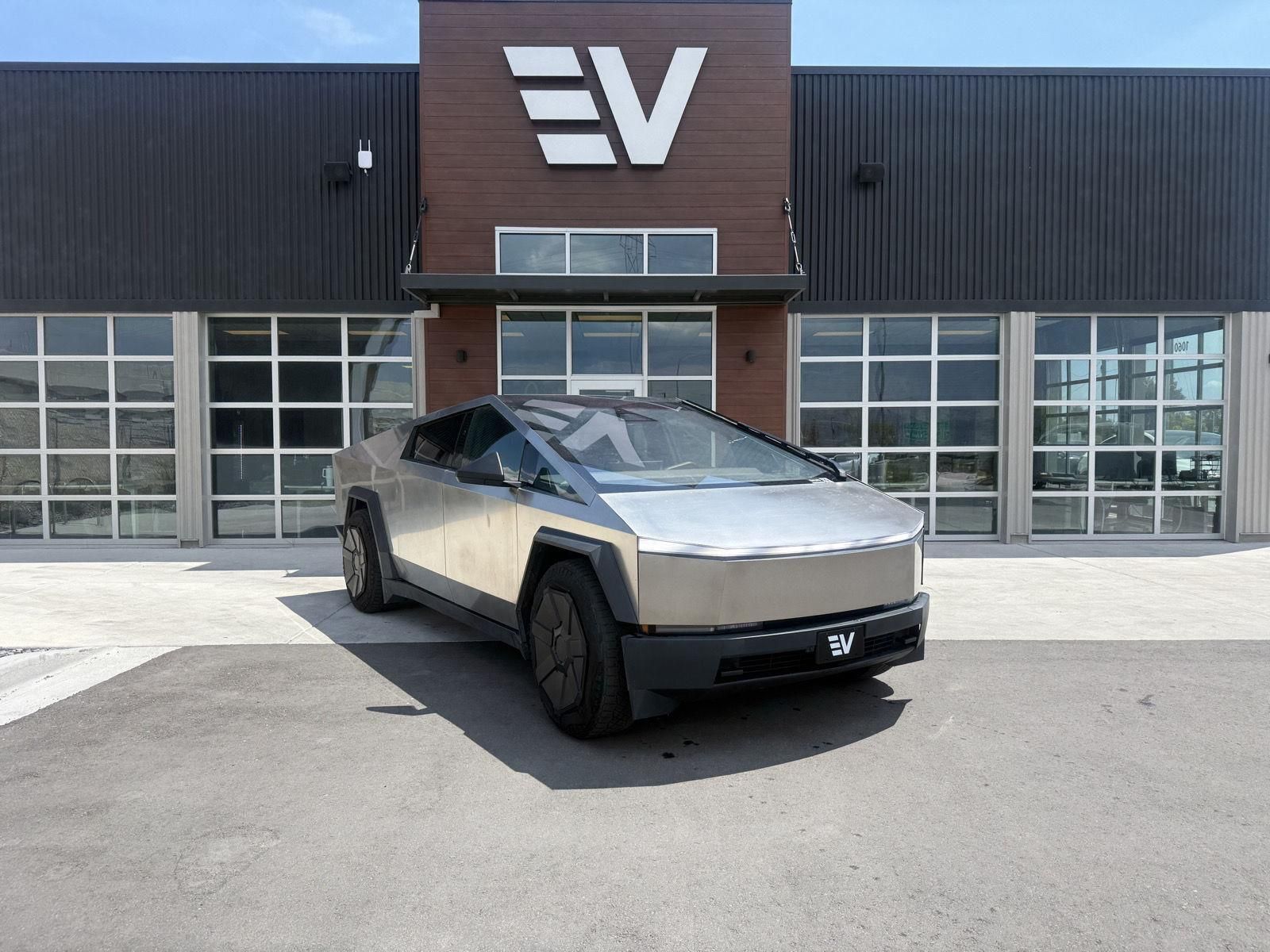 2024 Tesla Cybertruck Base