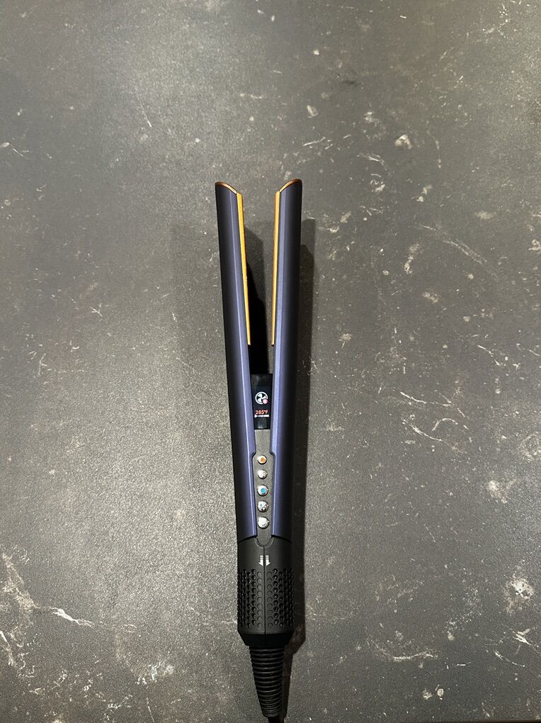 Dyson Airstrait™ straightener