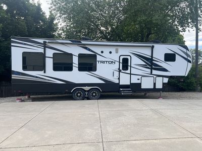 2018 Dutchmen (by Voltage) Triton 3351 5th Wheel Toy Hauler