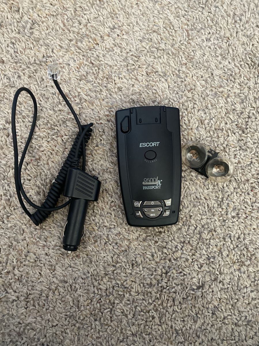 Escort Passport 9500ci Radar Detector System with Hard Case and Accessories