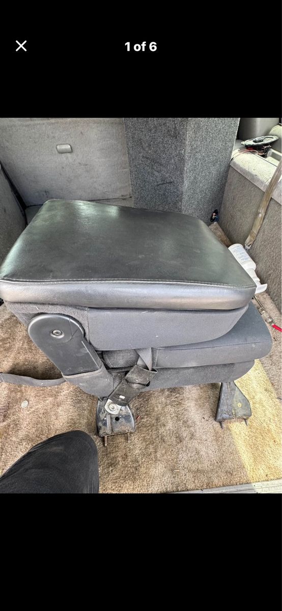DODGE RAM CENTER CONSOLE JUMP SEAT 2003-2009