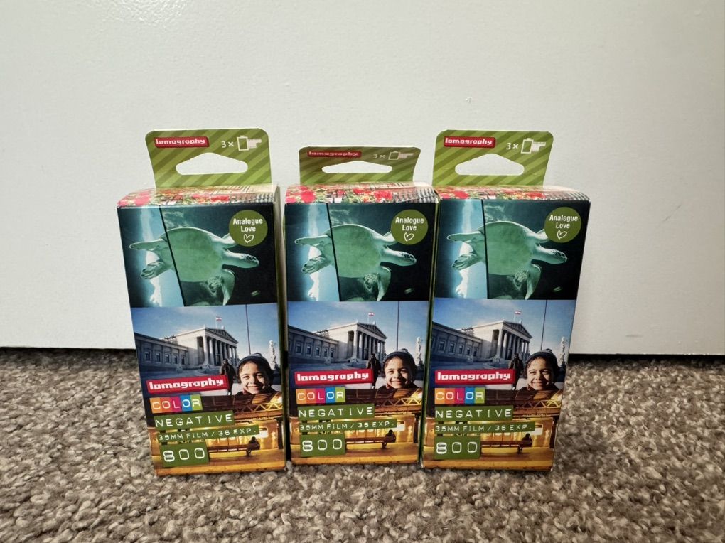 Lomography 800 Color Negative 35mm Film - 3 Pack