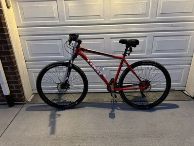 Trek X-Caliber 4(price reduced)Mens Mountain Bike