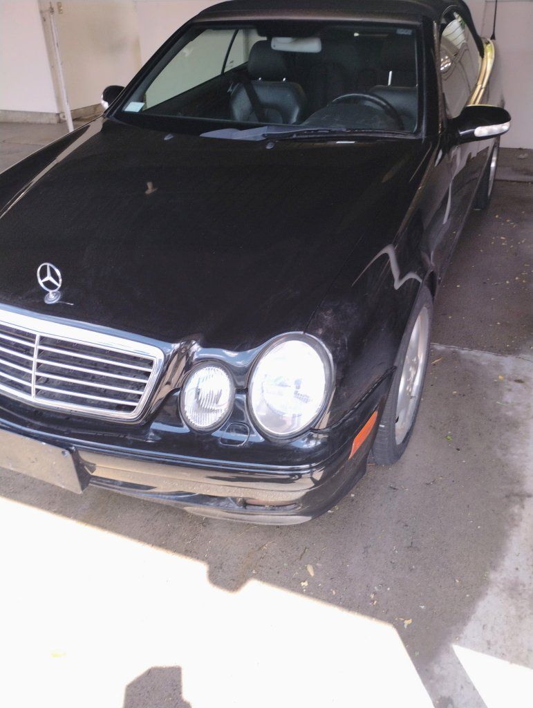,
2001 Mercedes-Benz CLK 320 convertible