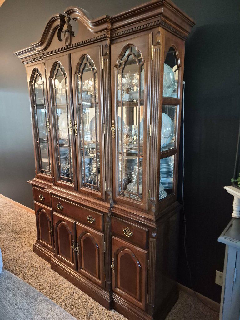 Traditional Wood China Cabinet with Glass Doors and Built-In Lighting