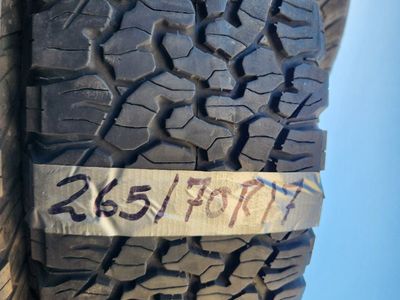 265/70r17 bfgoodrich all terrain Ko2