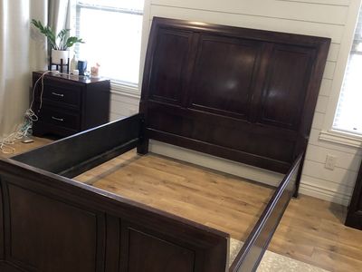 Sleigh Bed