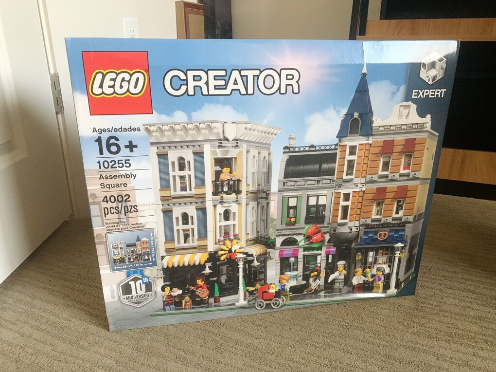 LEGO Creater Expert Assembly Square 10255
