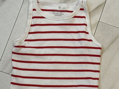 Primark Size 12–13 Cropped Tank Top.