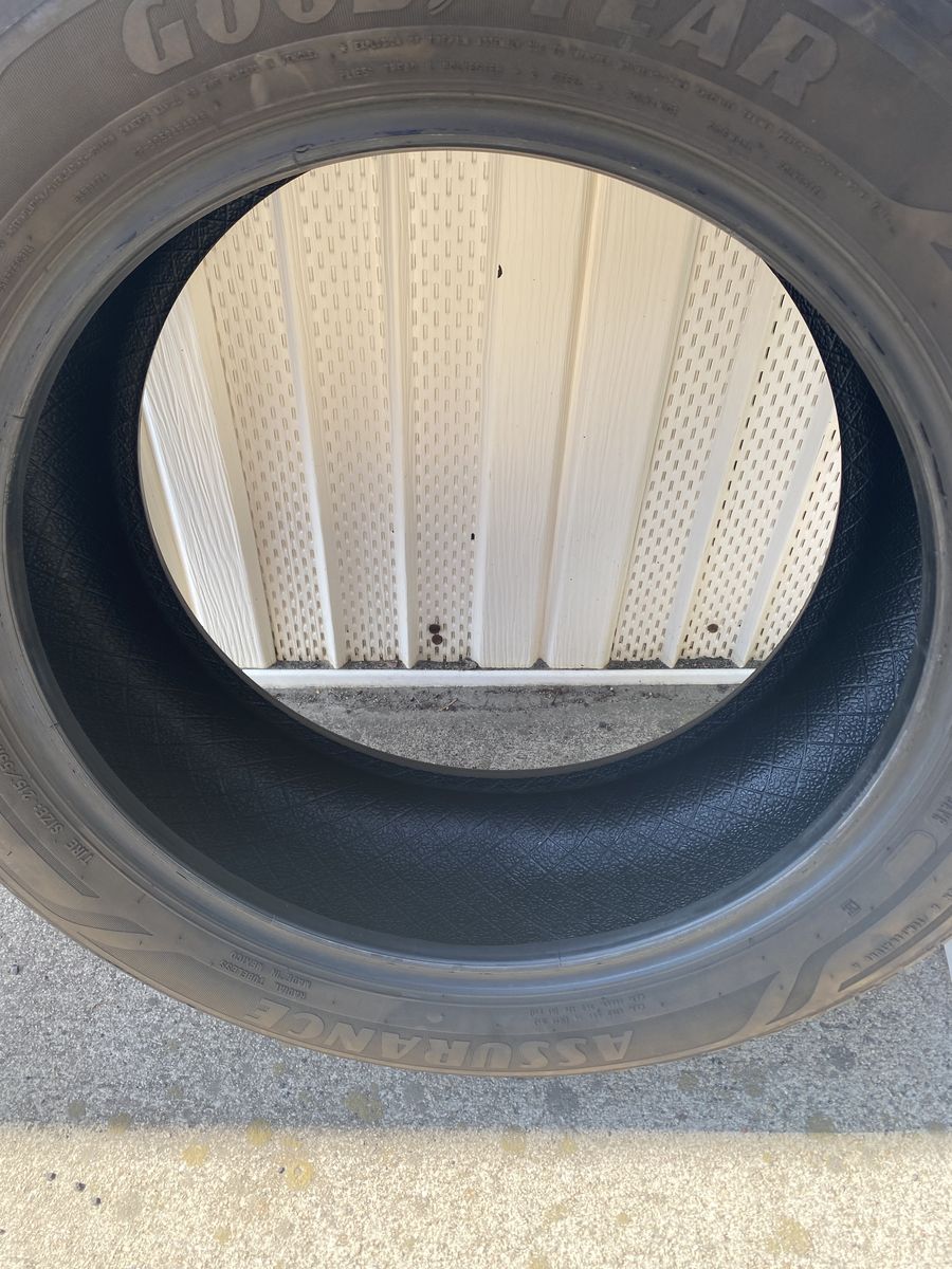 Goodyear tires low mileage Lots of tread left