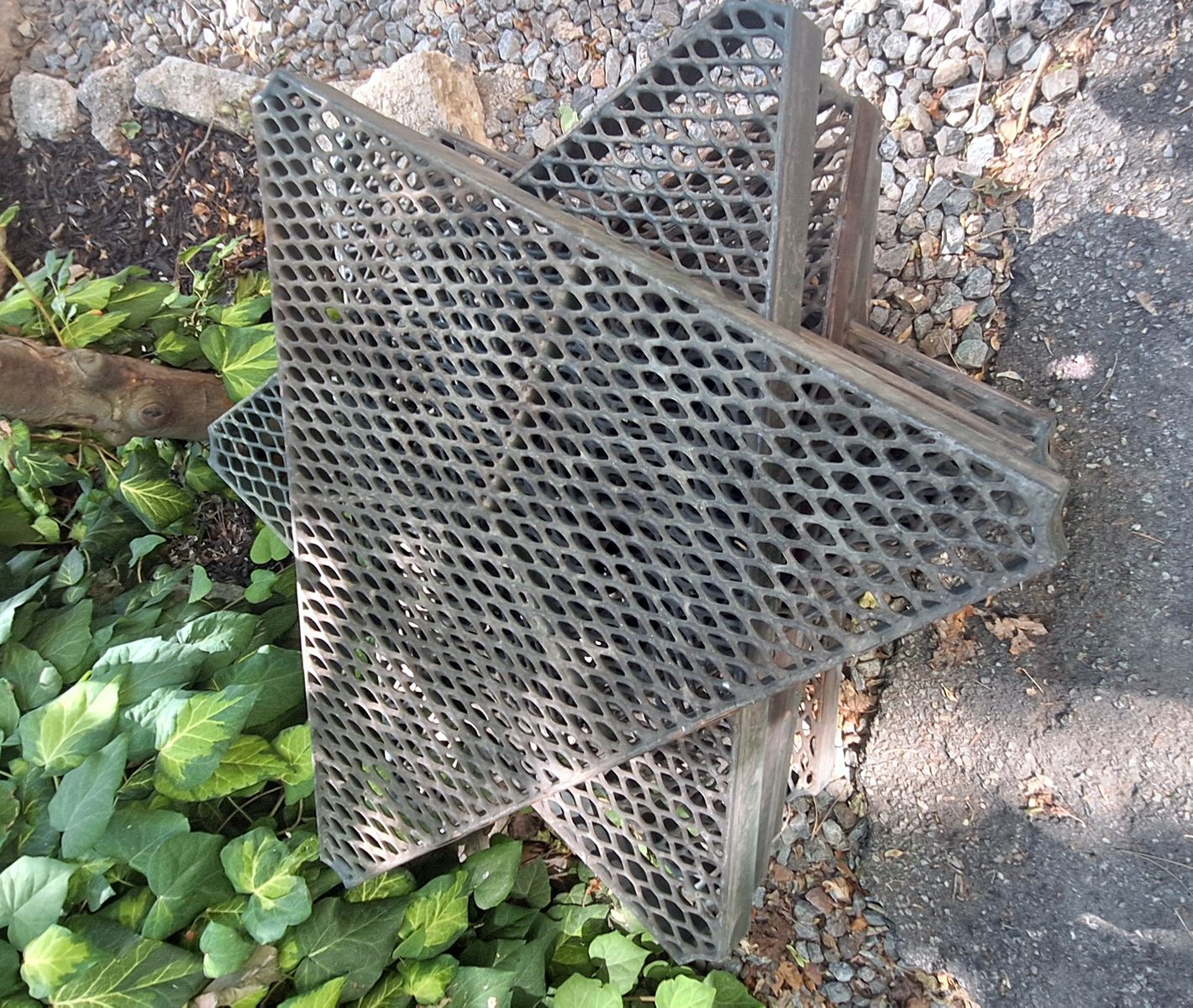 Main image 3