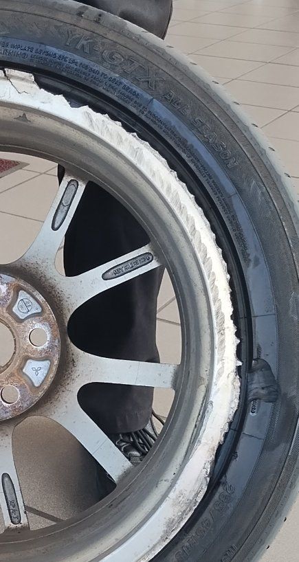 Evidence to show flat tire vs Railroad Track damage
