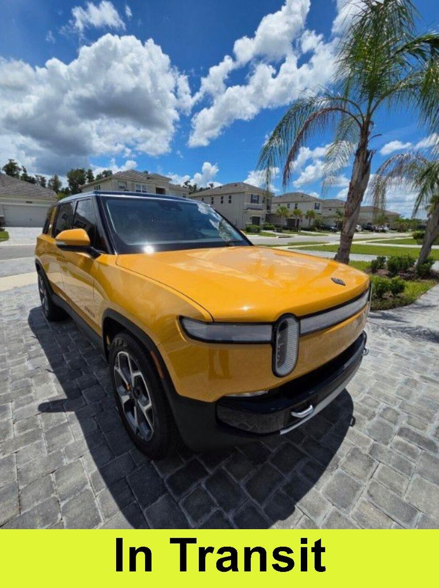 2023 Rivian R1S Adventure