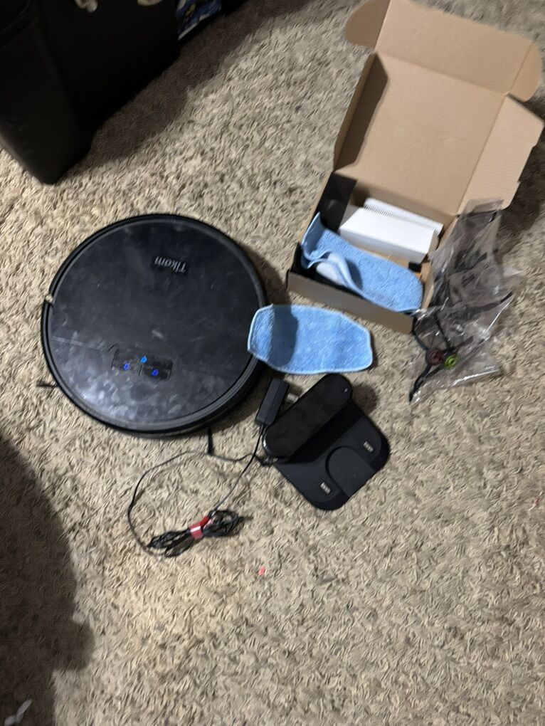 Robot vacuum