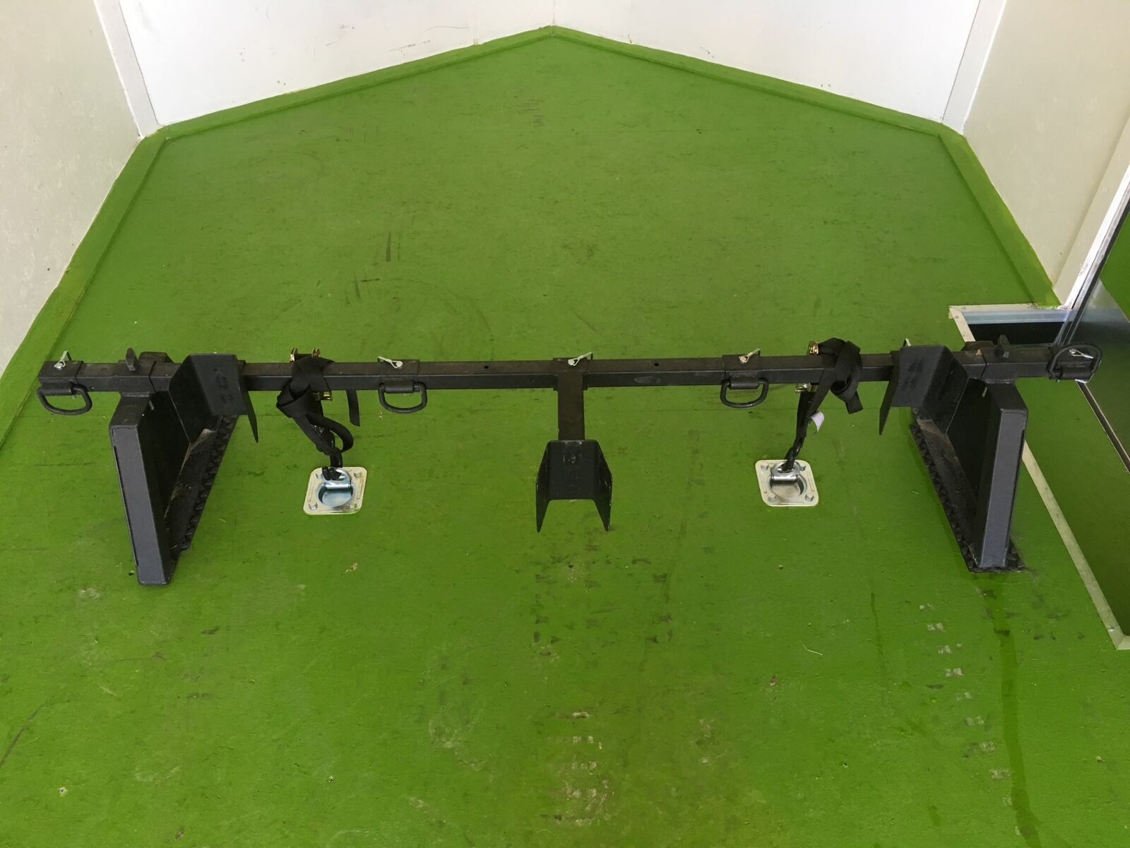 Dirt bike stand/Wheel chock