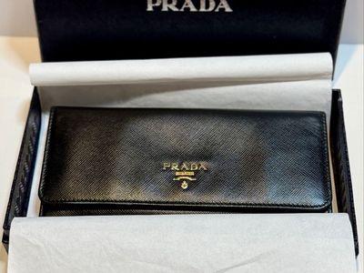 Prada Black Saffiano Leather Wallet Clutch w/COA