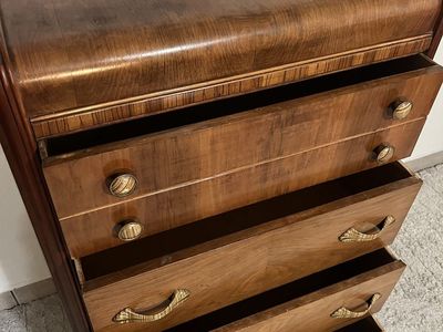 Vintage 4 Drawer dresser