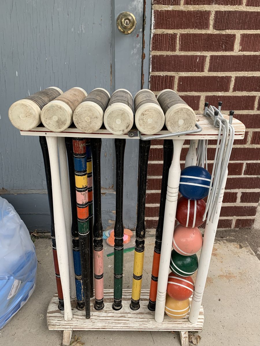 Vintage croquet set with carrying case