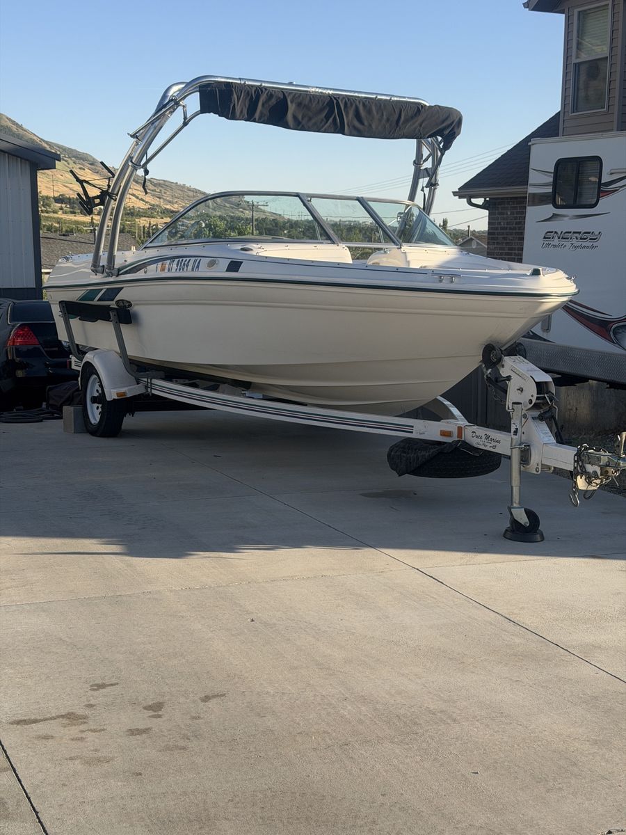 1998 Sea Ray 180 Bow Rider