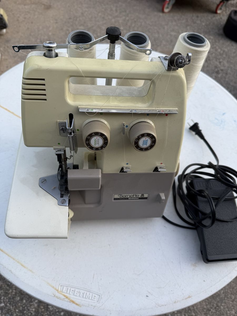 Bernette Made for Bernina 003D Serger Sewing Machine - Used