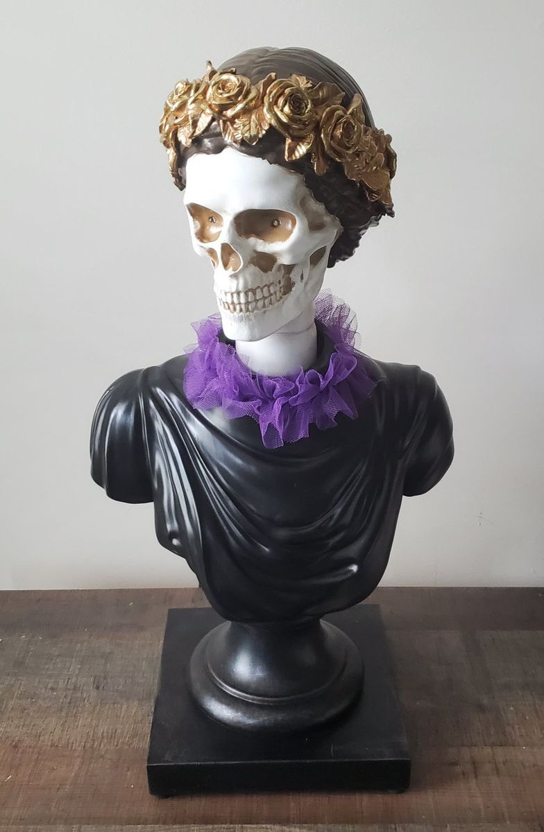 Halloween Martha Stewart 21” Light Up & Animated Skull Bust