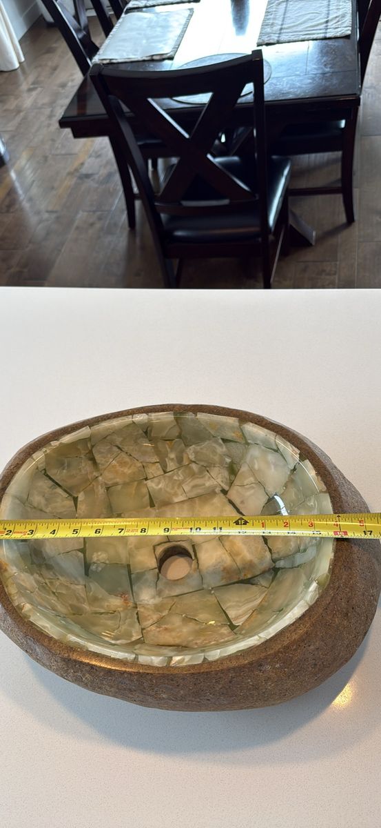 Main image 3