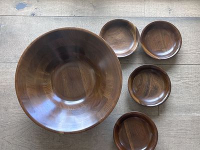 Vintage Vermillion Inc. Solid Walnut Large Serving Bowl with 4 Salad Bowls