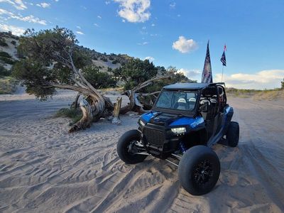 Polaris RZR XP4T 1000 4-seater Blue/Black UTV - Excellent Condition, Ready for Adventure