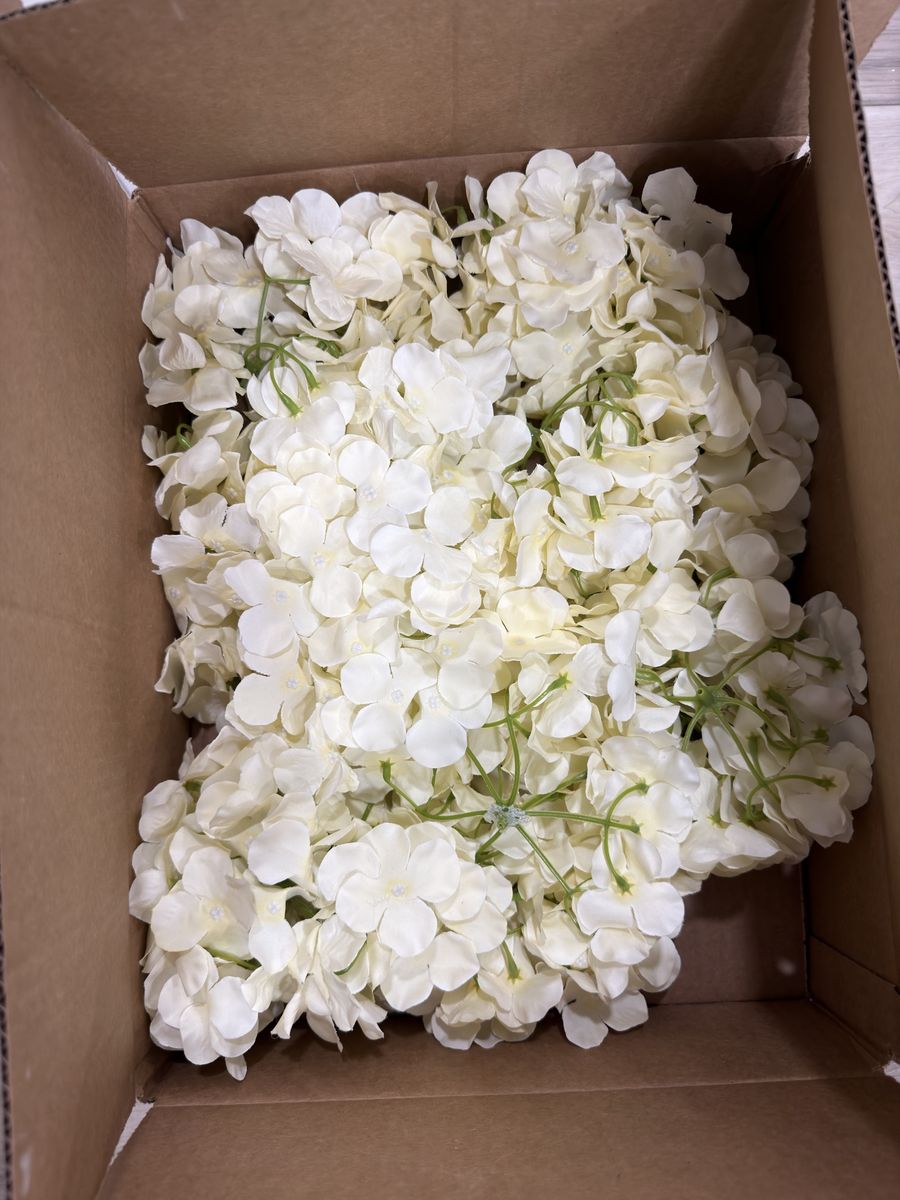 Faux flowers / wax candles