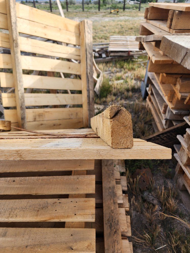 Pellet Pallets