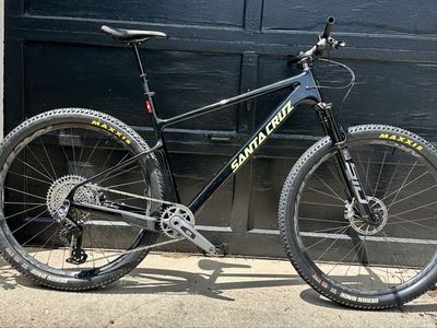 2025 Santa Cruz Highball 3 GX AXS XC Mountain Bike Size XL Carbon Hardtail, 29" Wheels