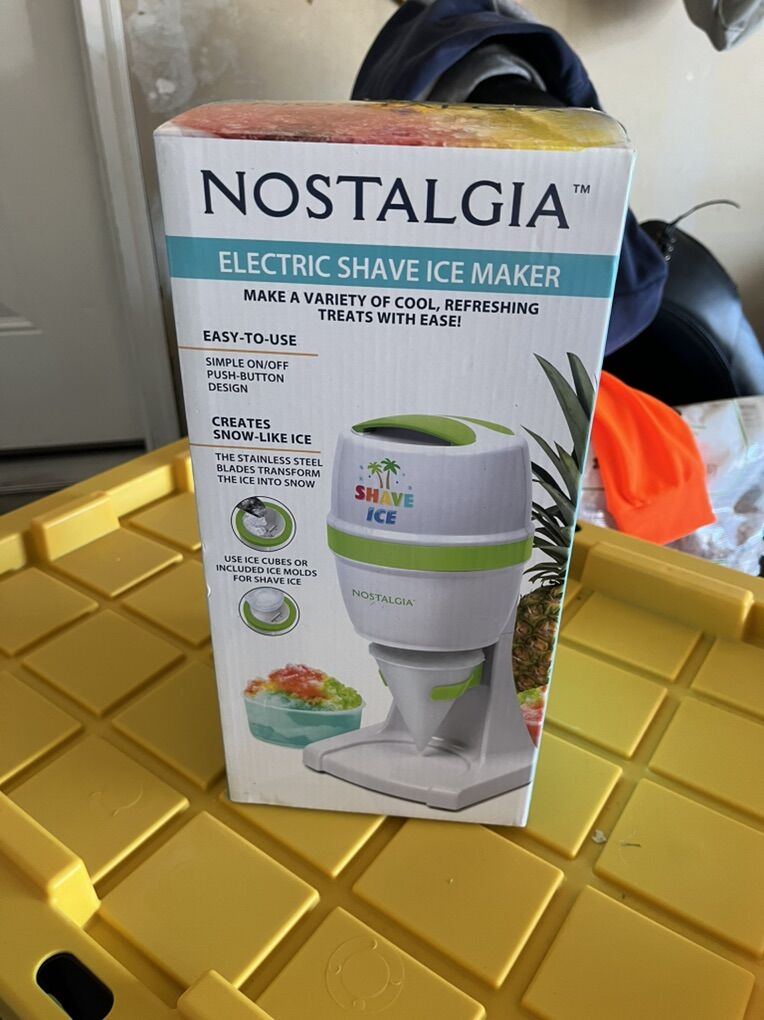 Nostalgia Retro Snow Cone/Shaved Iced machine