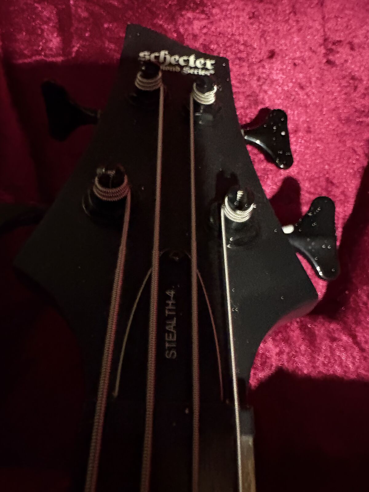 Schecter Bass