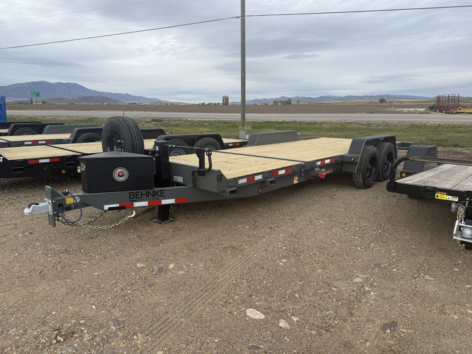 2026 Behnke TBCT2220ET Trailer 025818