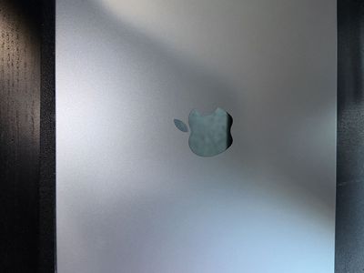 MINT MacBook Air M4 - 100% Battery Health - Includes Case & More!
