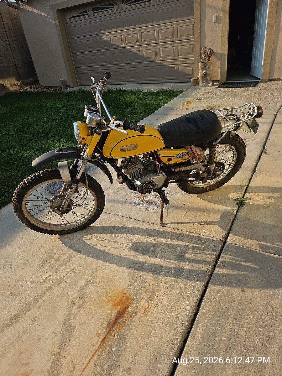 Vintage 1970 Yamaha AT1B 125 Enduro motorcycle