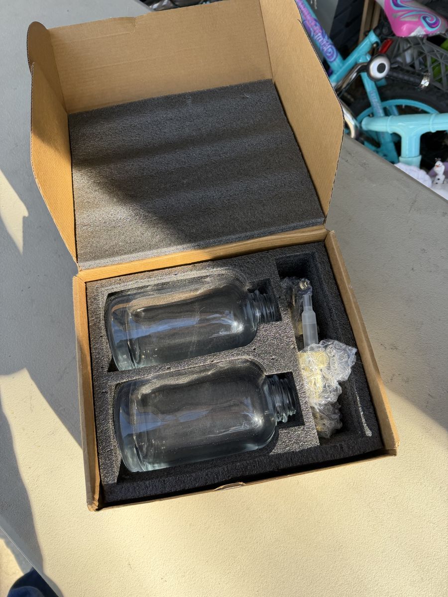 2 Pack 17oz Clear Glass Soap Dispensers with Gold Pumps — New
