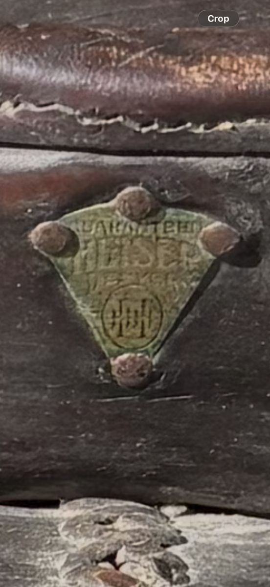Main image 6